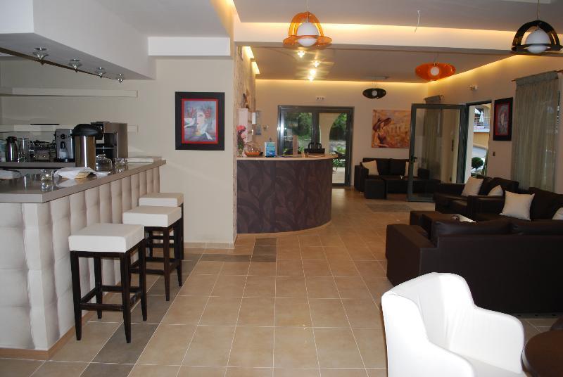 Eleana Boutique Hotel & Blue Infinity Никиана Екстериор снимка