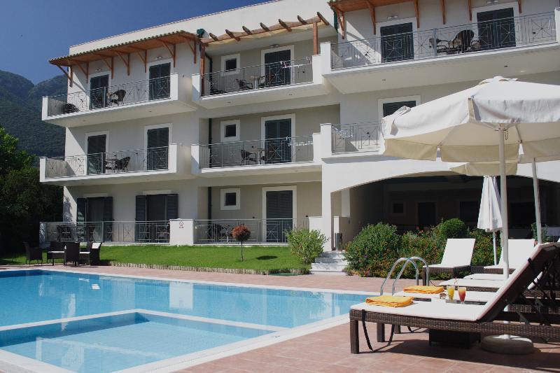 Eleana Boutique Hotel & Blue Infinity Никиана Екстериор снимка
